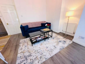 A modern 2 bedroom seaside apartment